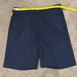 Men’s blue dress shorts. Size 32